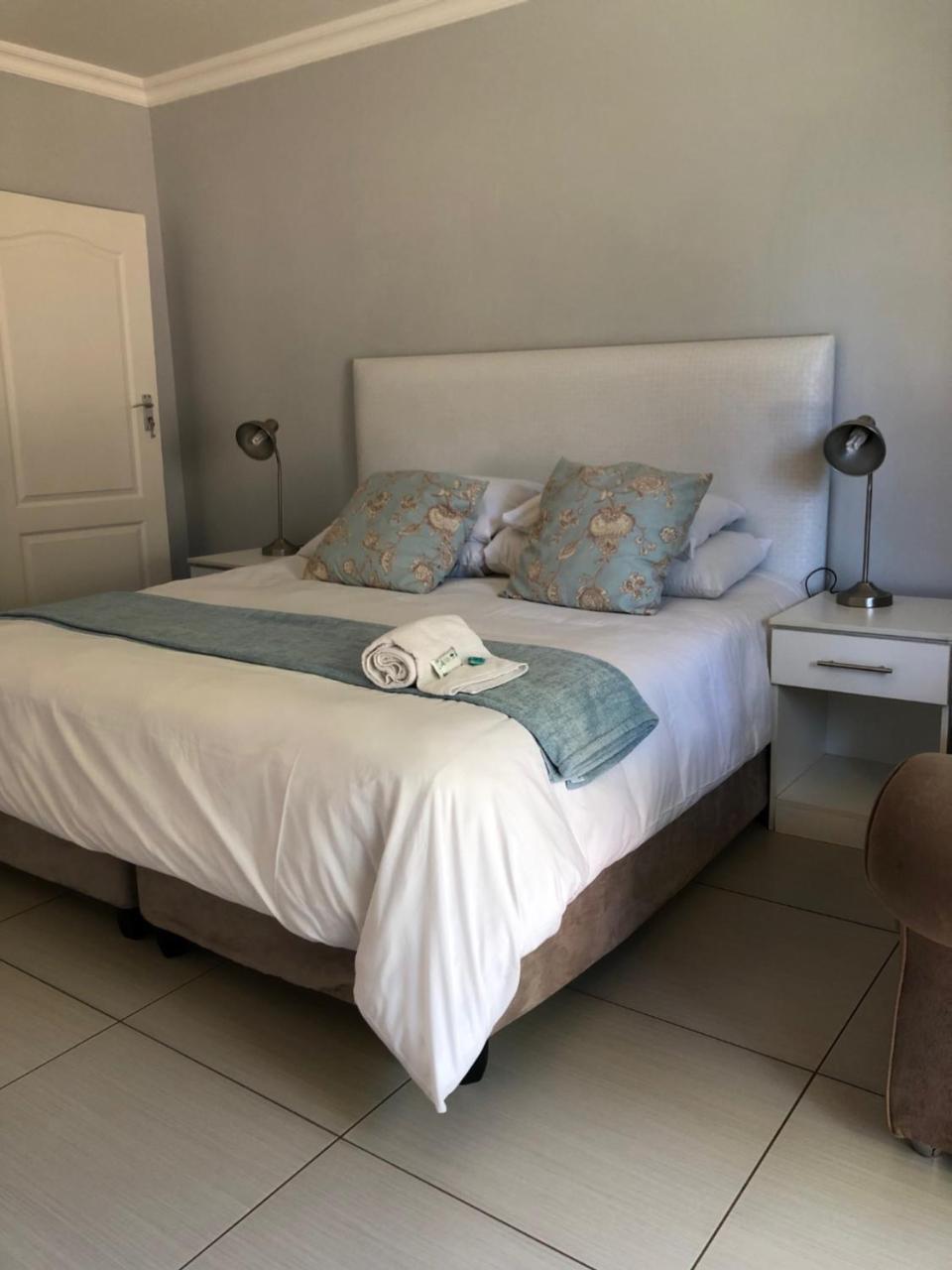 Odelia Guest House Mokopane Exterior photo