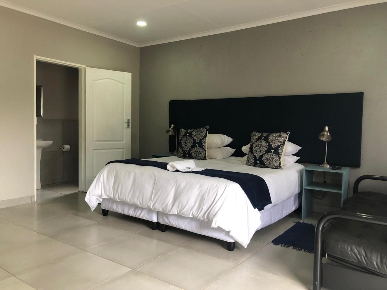 Odelia Guest House Mokopane Exterior photo