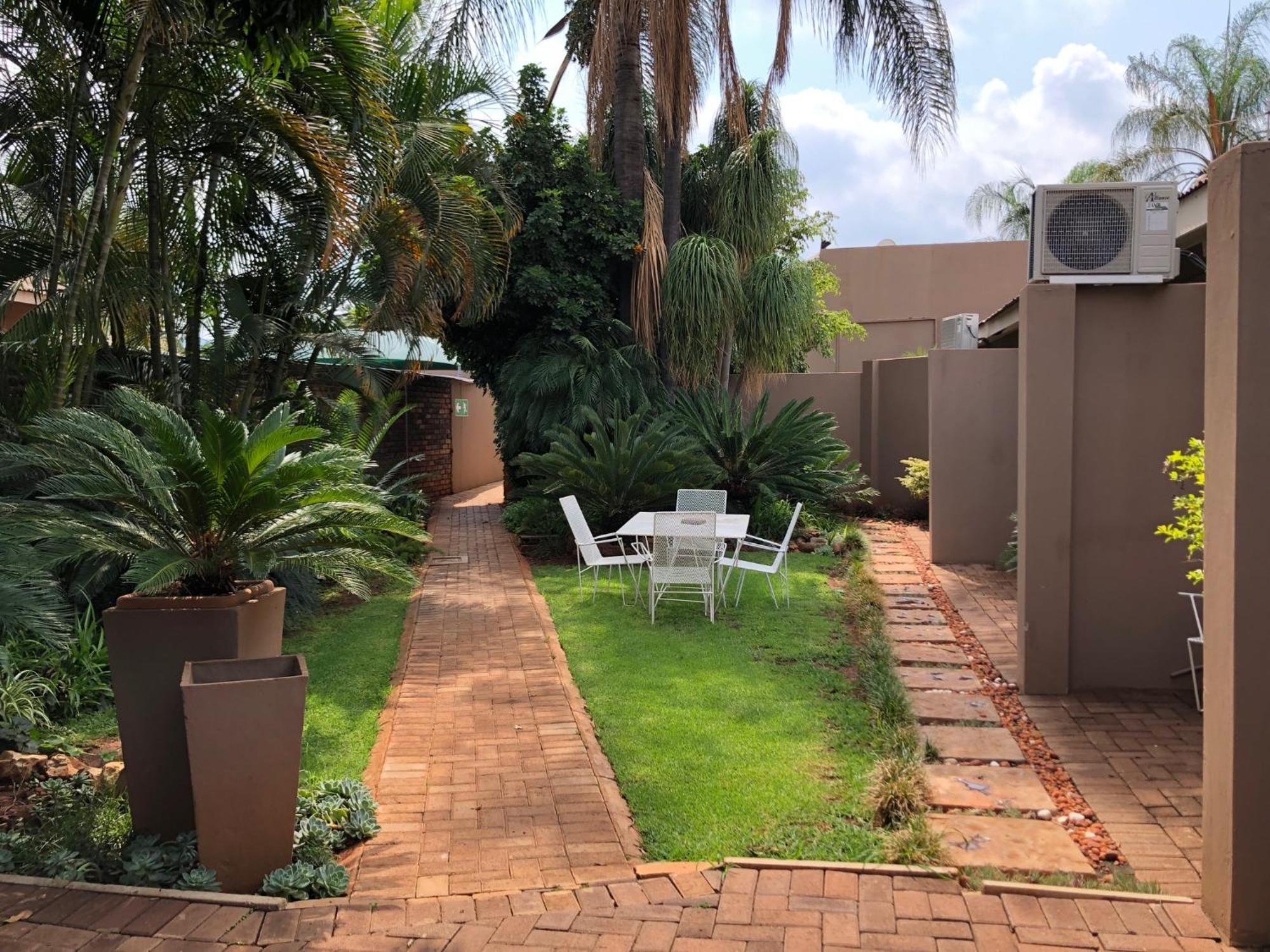 Odelia Guest House Mokopane Exterior photo